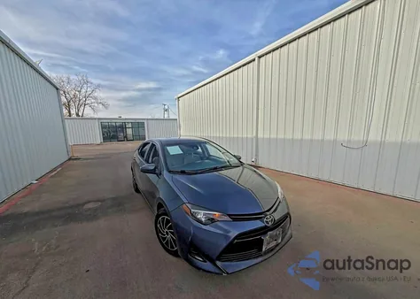 2018 Toyota Corolla L z USA, uszkodzony, nr VIN 5YFBURHE5JP784698